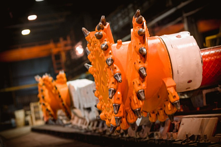 Corum machine builders (DTEK Energy) produced 831,000 spare parts and 11 new shearers to support Ukrainian coal production